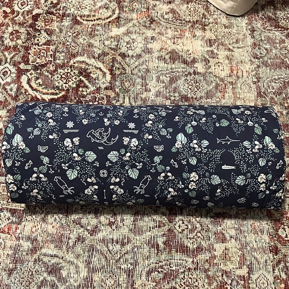 Garbo&Friends Mares Percale Navy Blue Filled Blanket - Picture 3 of 3